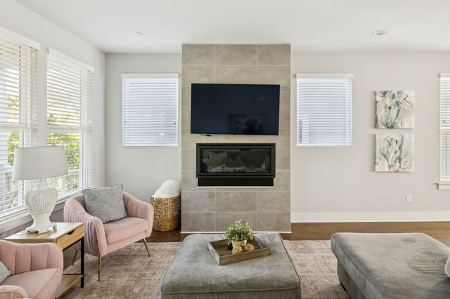 426 Becanni Ln, Nashville, TN 37209