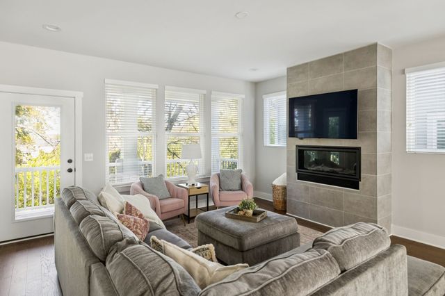 426 Becanni Ln, Nashville, TN 37209