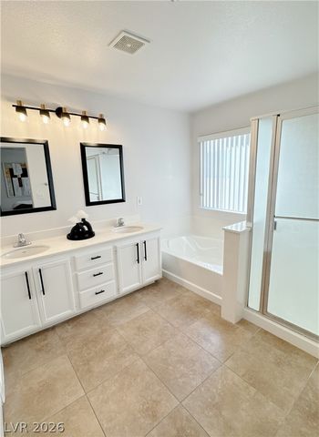 6545 Sunset Pines Street, Las Vegas, NV 89148