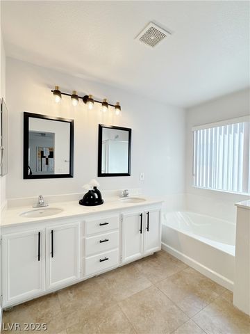 6545 Sunset Pines Street, Las Vegas, NV 89148