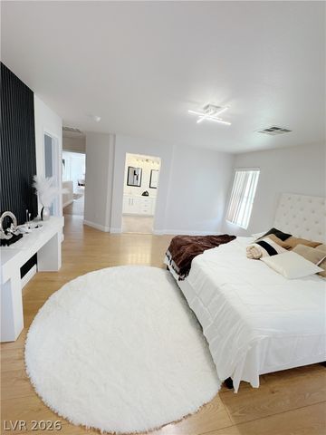 6545 Sunset Pines Street, Las Vegas, NV 89148