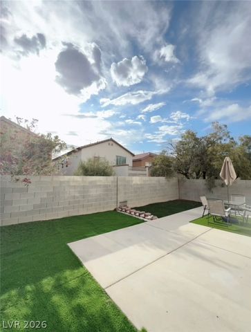 6545 Sunset Pines Street, Las Vegas, NV 89148