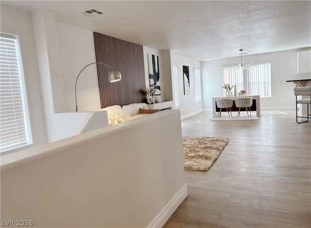 6545 Sunset Pines Street, Las Vegas, NV 89148