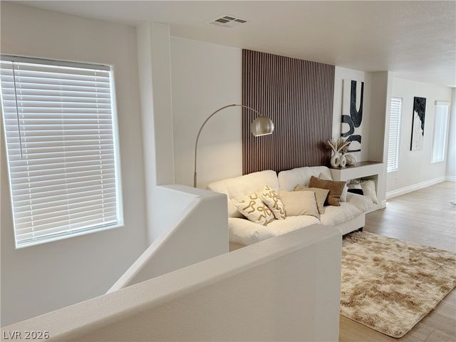 6545 Sunset Pines Street, Las Vegas, NV 89148