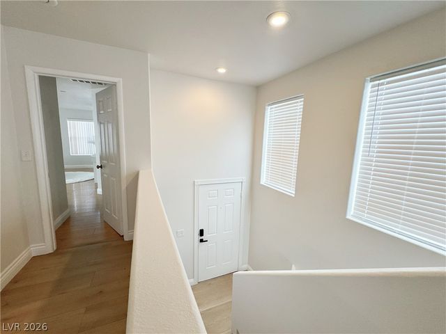 6545 Sunset Pines Street, Las Vegas, NV 89148