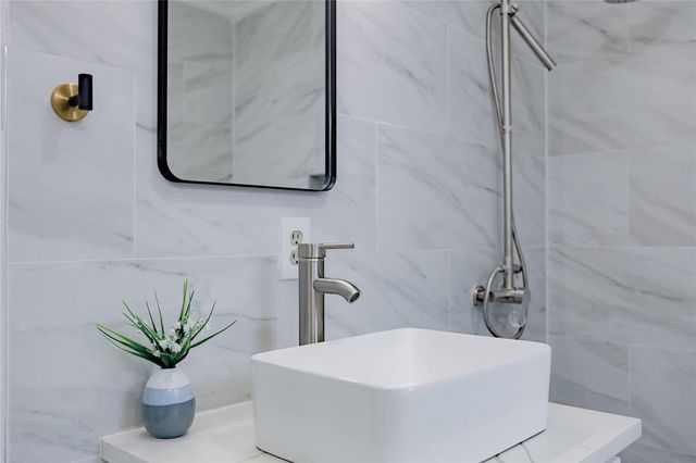 2902 Misty Park Drive, Houston, TX 77082