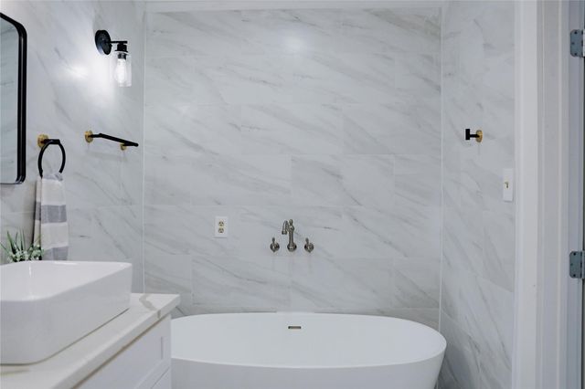 2902 Misty Park Drive, Houston, TX 77082