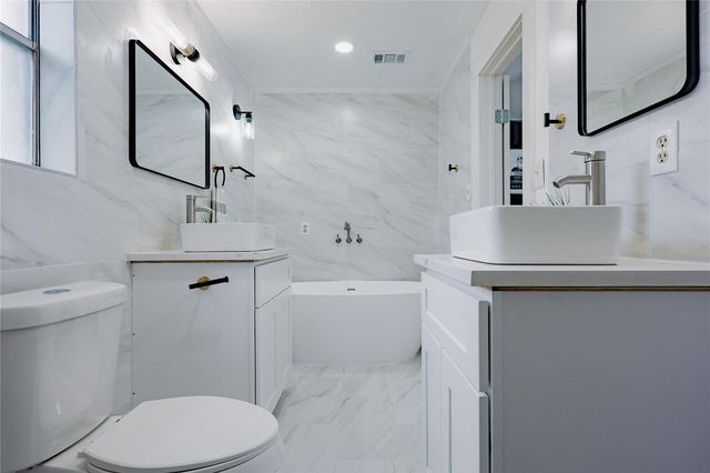 2902 Misty Park Drive, Houston, TX 77082