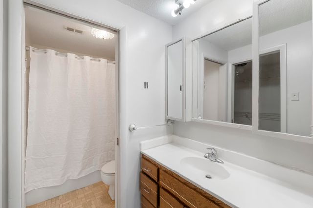 1925 Westchester Rd Apt 214, Waterloo, IA 50701