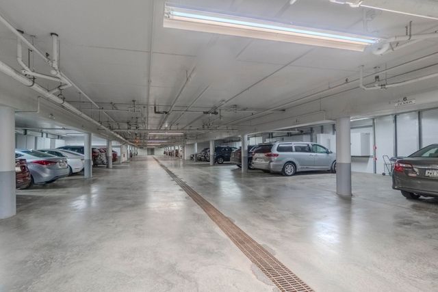 1925 Westchester Rd Apt 214, Waterloo, IA 50701