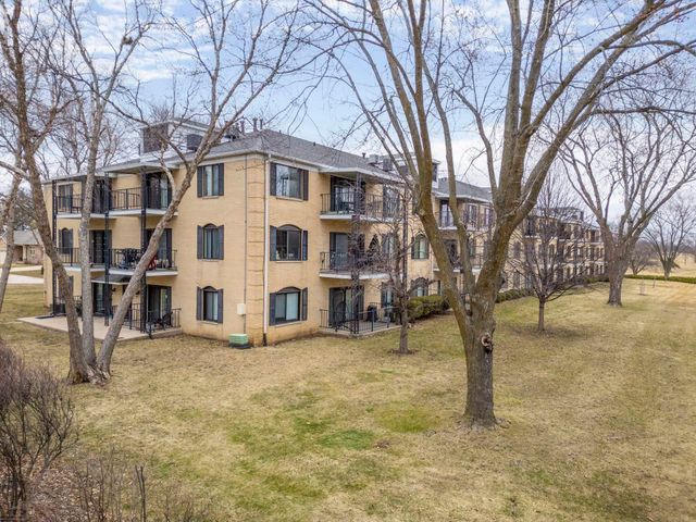 1925 Westchester Rd Apt 214, Waterloo, IA 50701