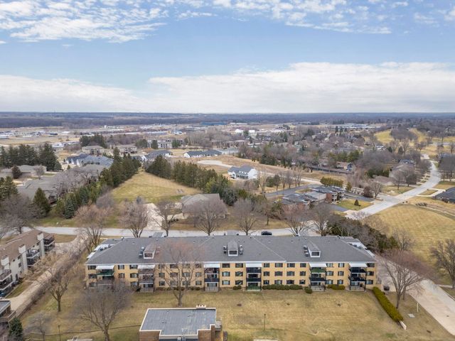 1925 Westchester Rd Apt 214, Waterloo, IA 50701