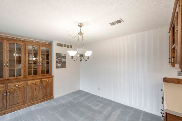 1925 Westchester Rd Apt 214, Waterloo, IA 50701