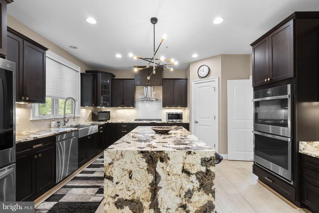 4702 EDGEFIELD RD, Bethesda, MD 20814