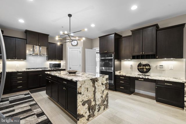 4702 EDGEFIELD RD, Bethesda, MD 20814