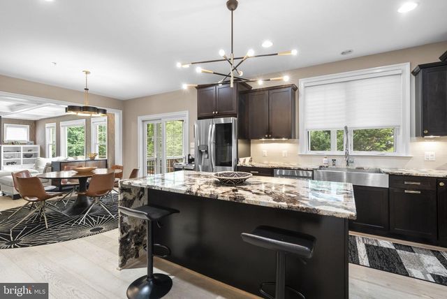 4702 EDGEFIELD RD, Bethesda, MD 20814