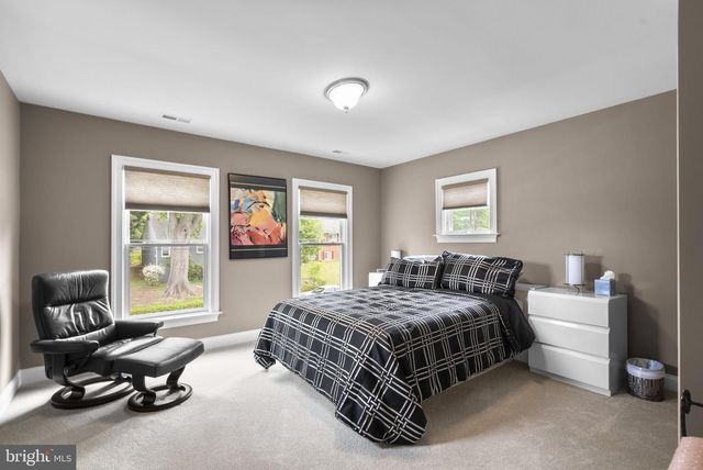 4702 EDGEFIELD RD, Bethesda, MD 20814
