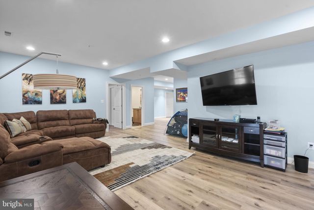4702 EDGEFIELD RD, Bethesda, MD 20814