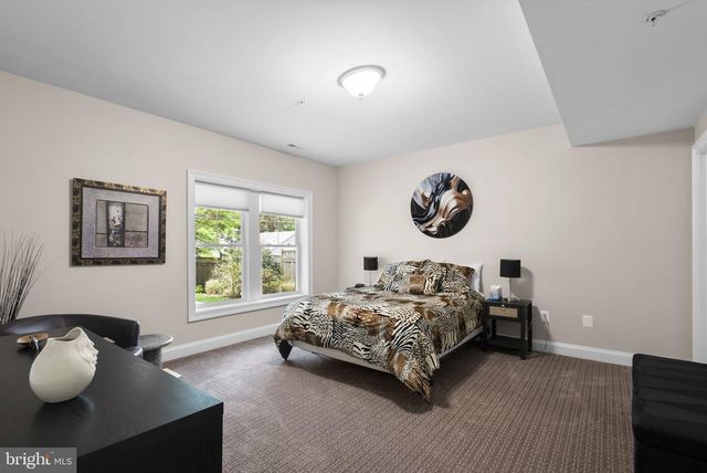 4702 EDGEFIELD RD, Bethesda, MD 20814