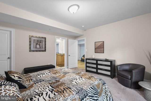 4702 EDGEFIELD RD, Bethesda, MD 20814