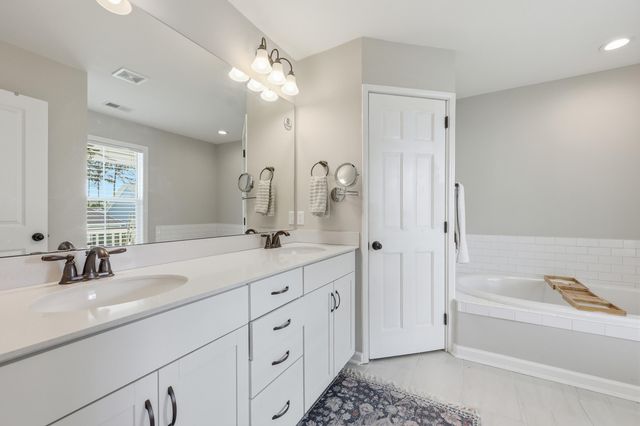 122 Angelica Avenue, Summerville, SC 29483