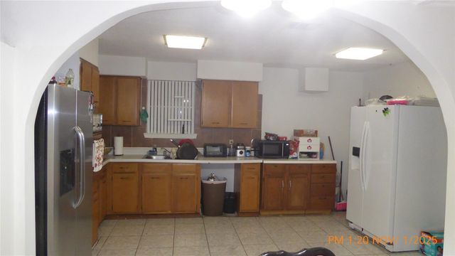 319 La Fonda, Houston, TX 77060