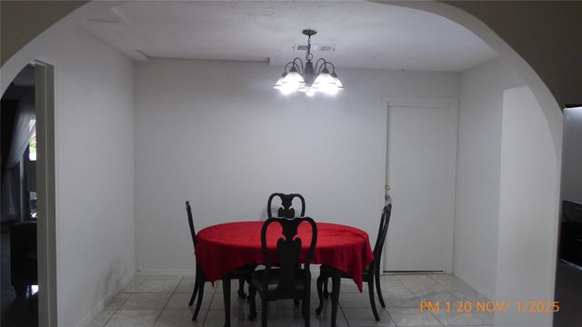 319 La Fonda, Houston, TX 77060