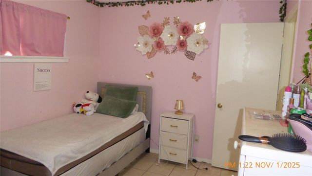 319 La Fonda, Houston, TX 77060