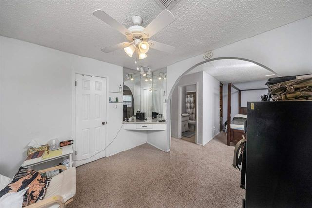 706 SW Normandy Ave, Lawton, OK 73505
