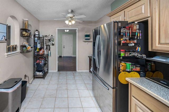 706 SW Normandy Ave, Lawton, OK 73505
