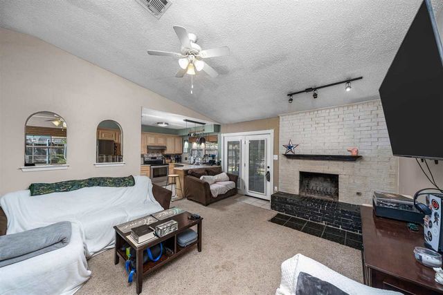 706 SW Normandy Ave, Lawton, OK 73505