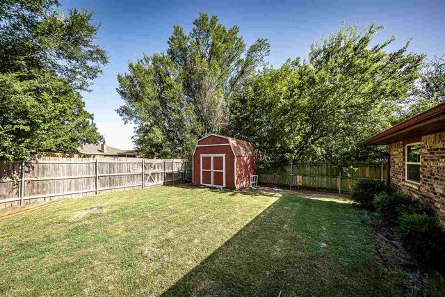 706 SW Normandy Ave, Lawton, OK 73505