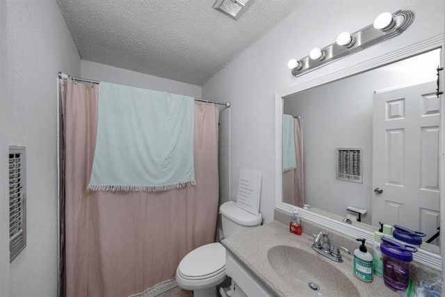 706 SW Normandy Ave, Lawton, OK 73505