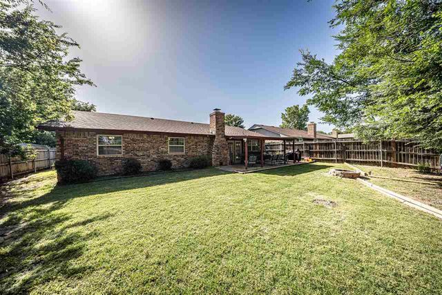 706 SW Normandy Ave, Lawton, OK 73505