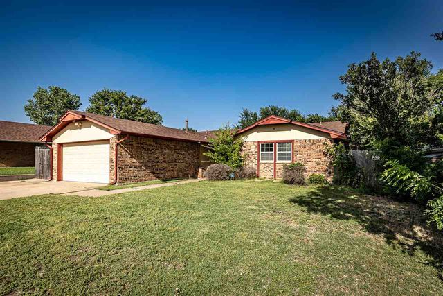 706 SW Normandy Ave, Lawton, OK 73505
