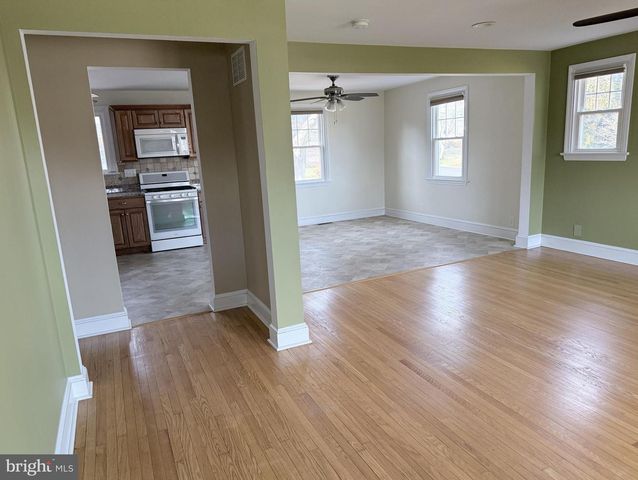 302 S VALLEY FORGE RD, Devon, PA 19333