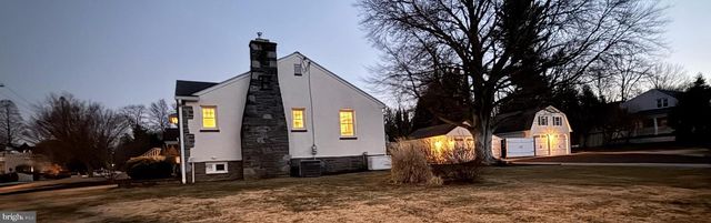 302 S VALLEY FORGE RD, Devon, PA 19333