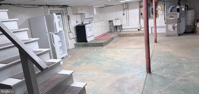 302 S VALLEY FORGE RD, Devon, PA 19333