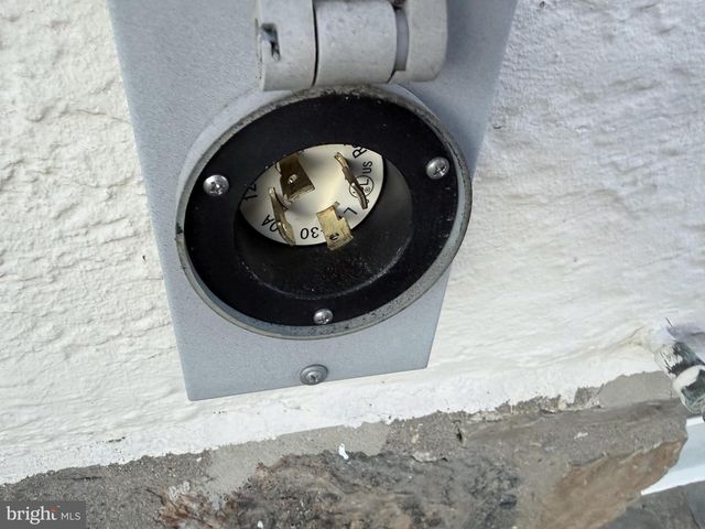 302 S VALLEY FORGE RD, Devon, PA 19333