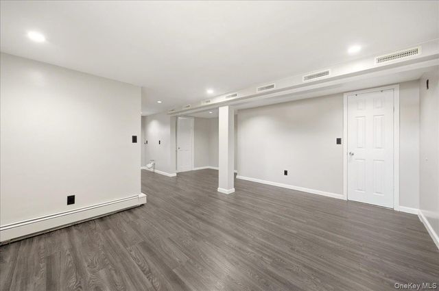 282 Greenvale Avenue, Yonkers, NY 10703