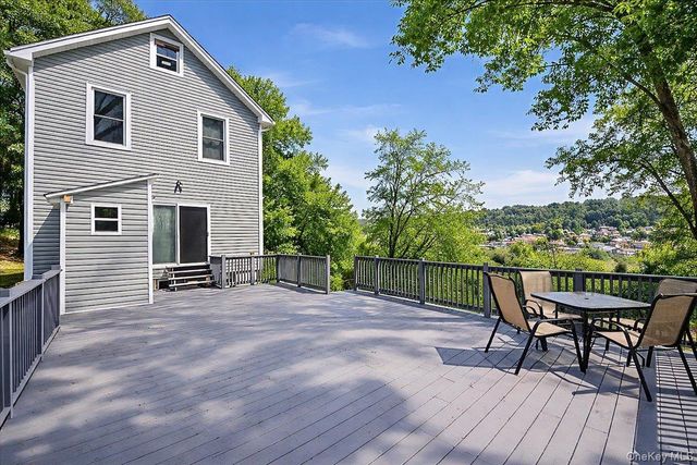 282 Greenvale Avenue, Yonkers, NY 10703