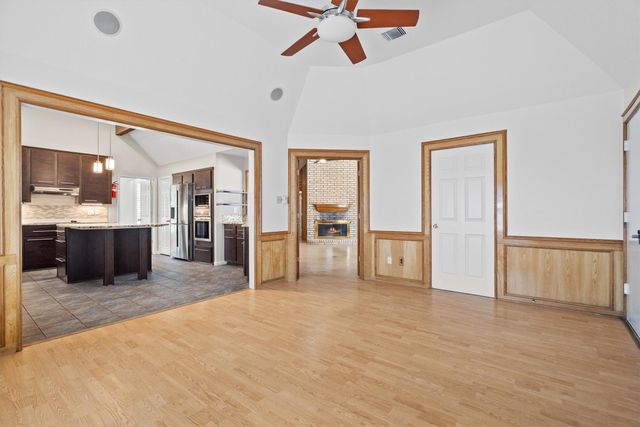 1317 Royal Palm Lane, Carrollton, TX 75007