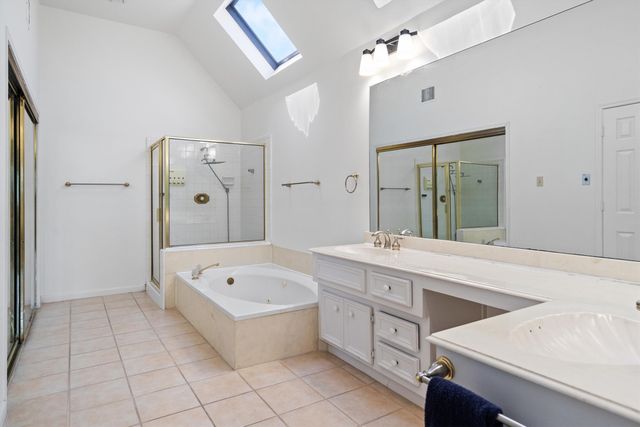 1317 Royal Palm Lane, Carrollton, TX 75007