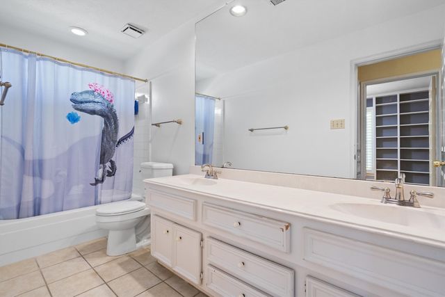1317 Royal Palm Lane, Carrollton, TX 75007