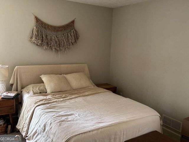 2781 brackenwood Drive, Snellville, GA 30039