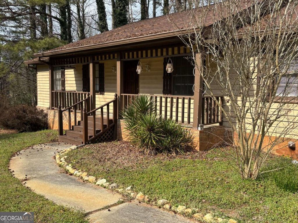 2781 brackenwood Drive, Snellville, GA 30039