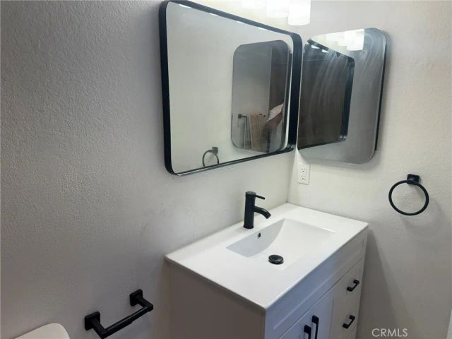 20702 El Toro 317, Lake Forest, CA 92630