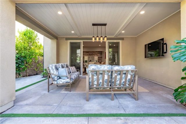 20 Entonar Road, Rancho Mission Viejo, CA 92694