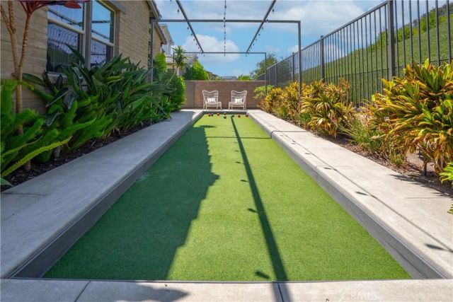 20 Entonar Road, Rancho Mission Viejo, CA 92694