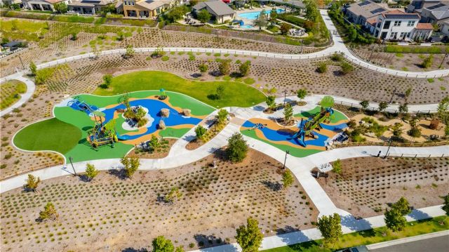 20 Entonar Road, Rancho Mission Viejo, CA 92694